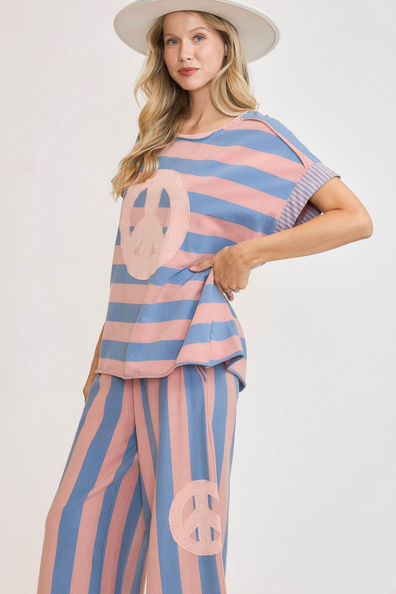 Umgee Peace Sign Patch Striped French Terry T-Shirt for a perfect OOTD – dress to impress outfits from Amexza