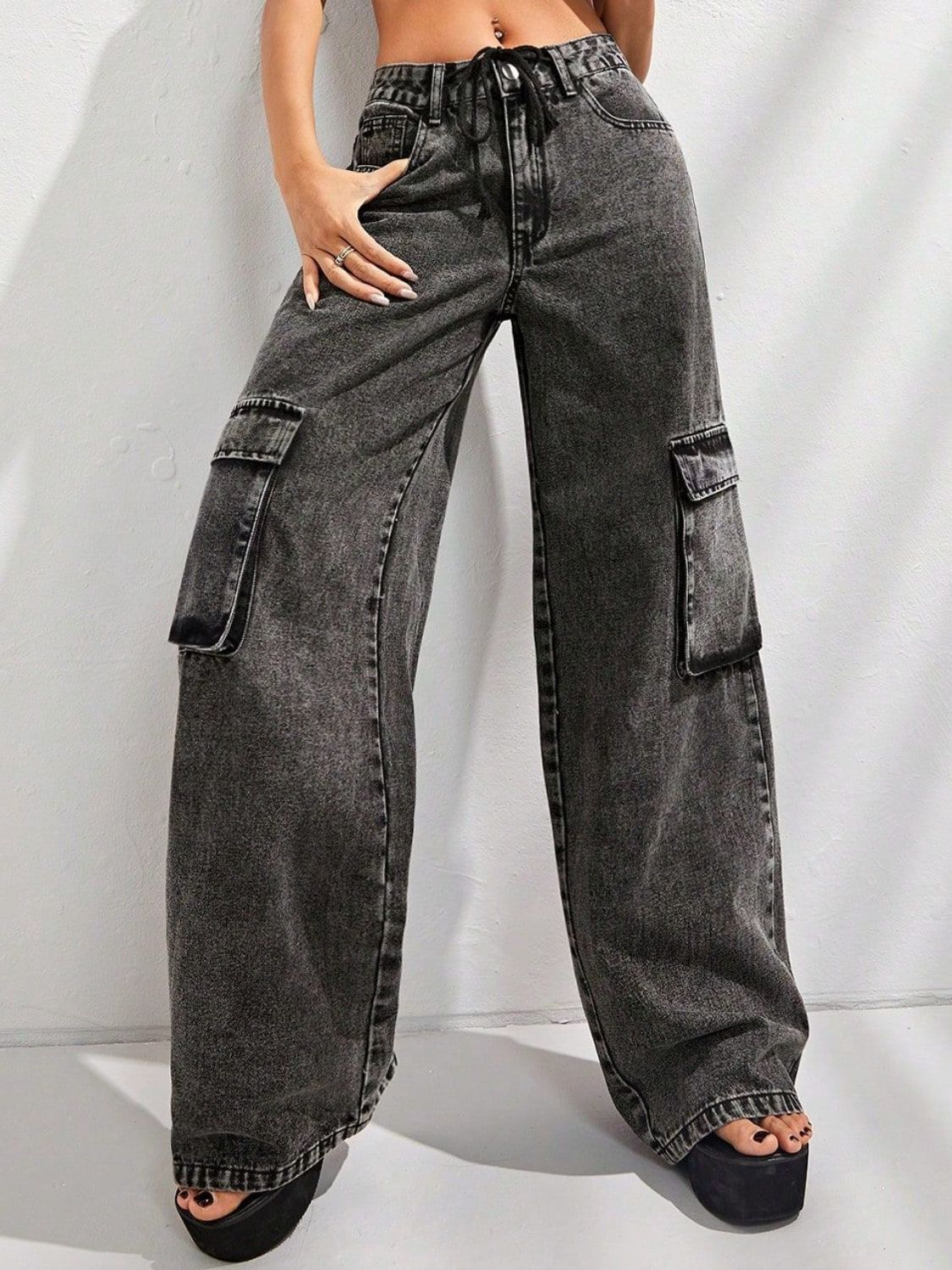 Wide Leg Jeans with Pockets - Black / XS