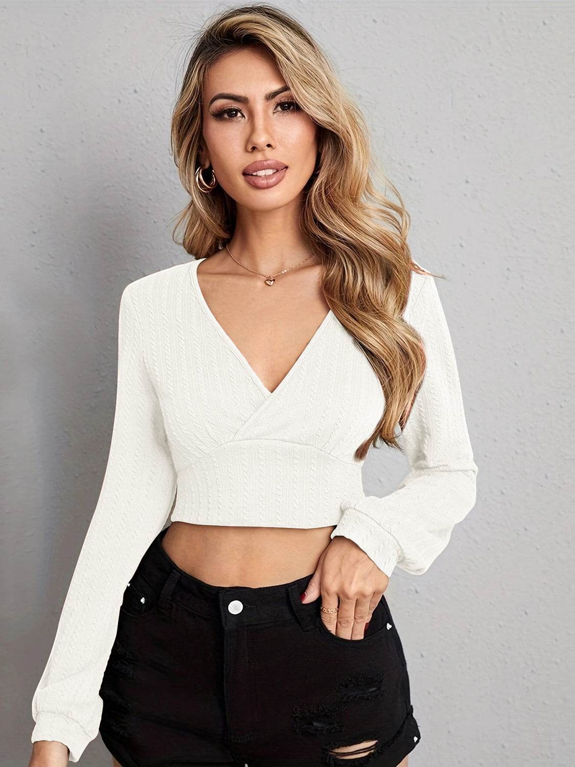 V Neck Crop Top for a perfect OOTD – dress to impress outfits from Amexza