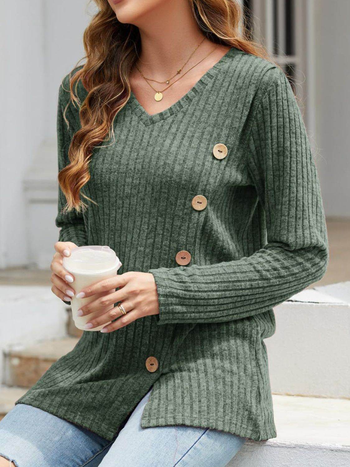 V-Neck Long Sleeve T-Shirt for a perfect OOTD – dress to impress outfits from Amexza