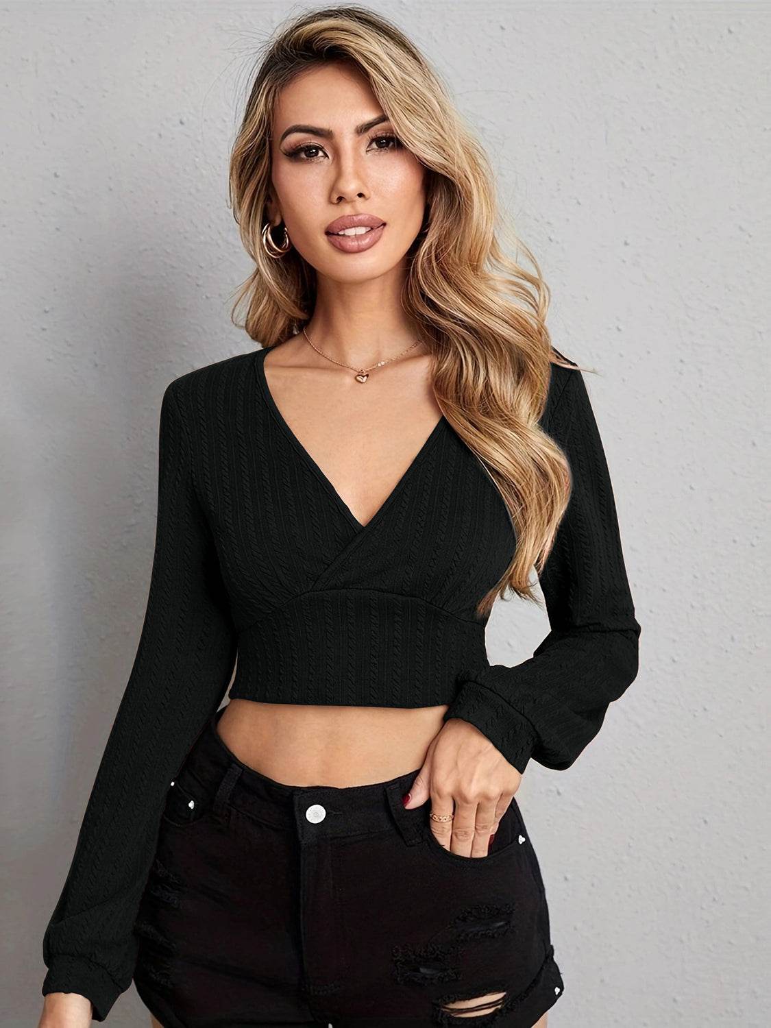 V Neck Crop Top for a perfect OOTD – dress to impress outfits from Amexza