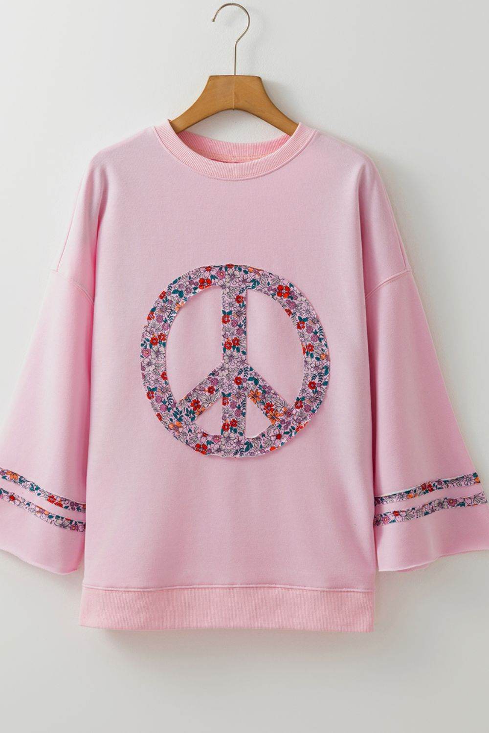 Peace Patch Round Neck Long Sleeve Top for a perfect OOTD – dress to impress outfits from Amexza