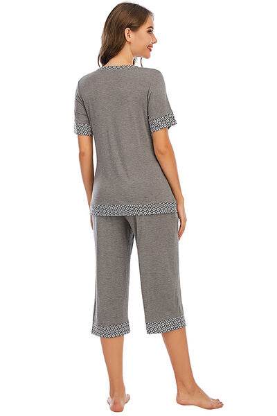 Round Neck Short Sleeve Top and Capris Pants Lounge Set for a perfect OOTD – dress to impress outfits from Amexza