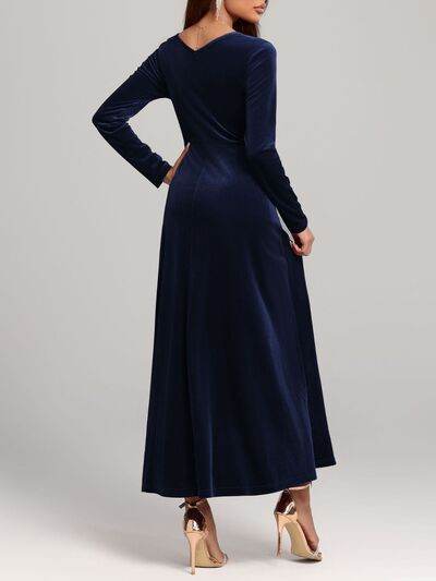 Square Neck Long Sleeve Velvet Dress for a perfect OOTD – dress to impress outfits from Amexza