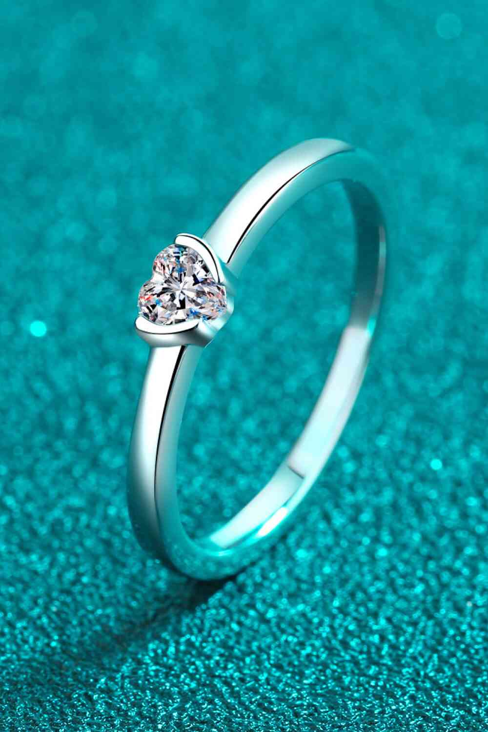 Heart-Shaped Moissanite Solitaire Ring for a perfect OOTD – dress to impress outfits from Amexza