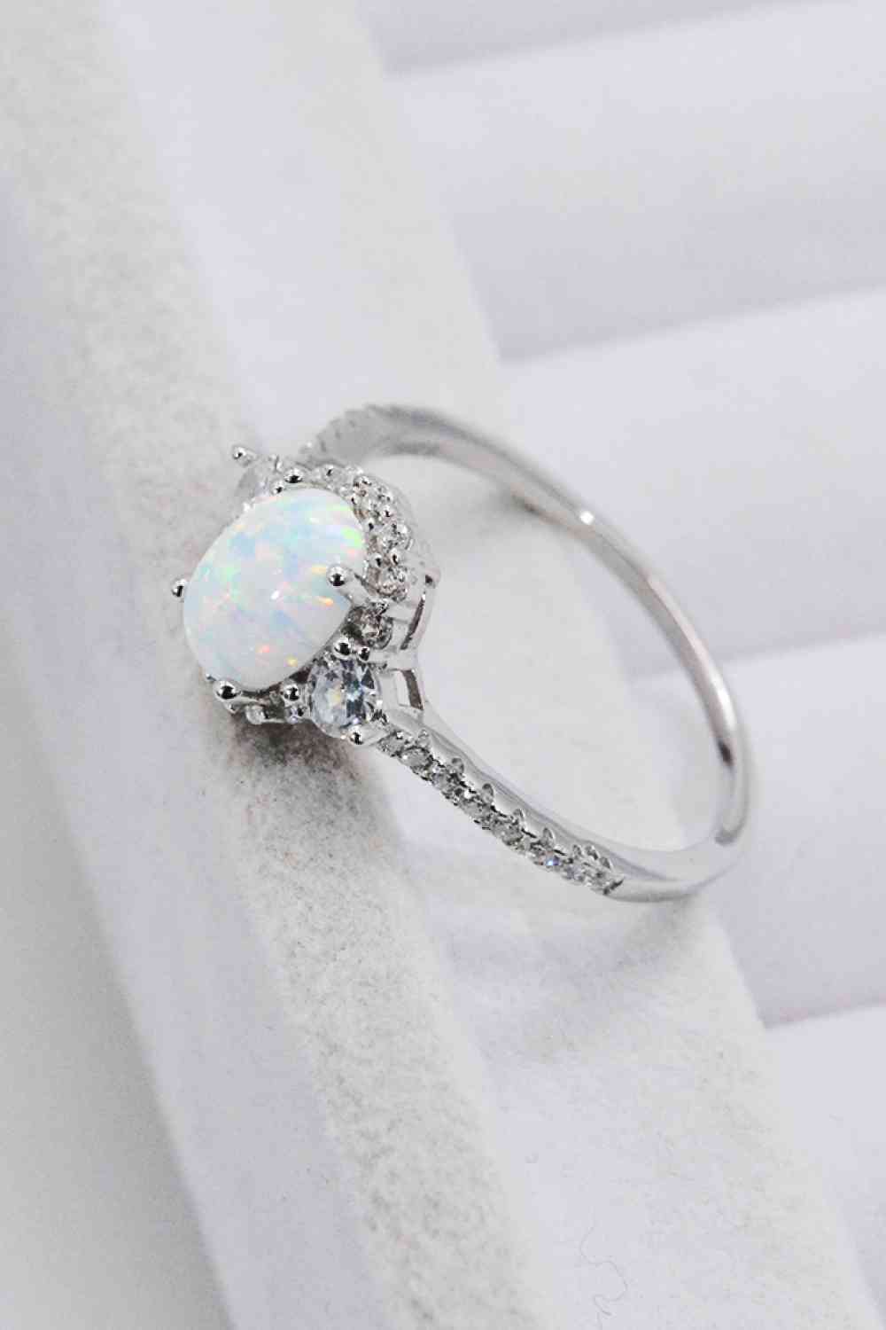 925 Sterling Silver Platinum-Plated Opal Ring for a perfect OOTD – dress to impress outfits from Amexza