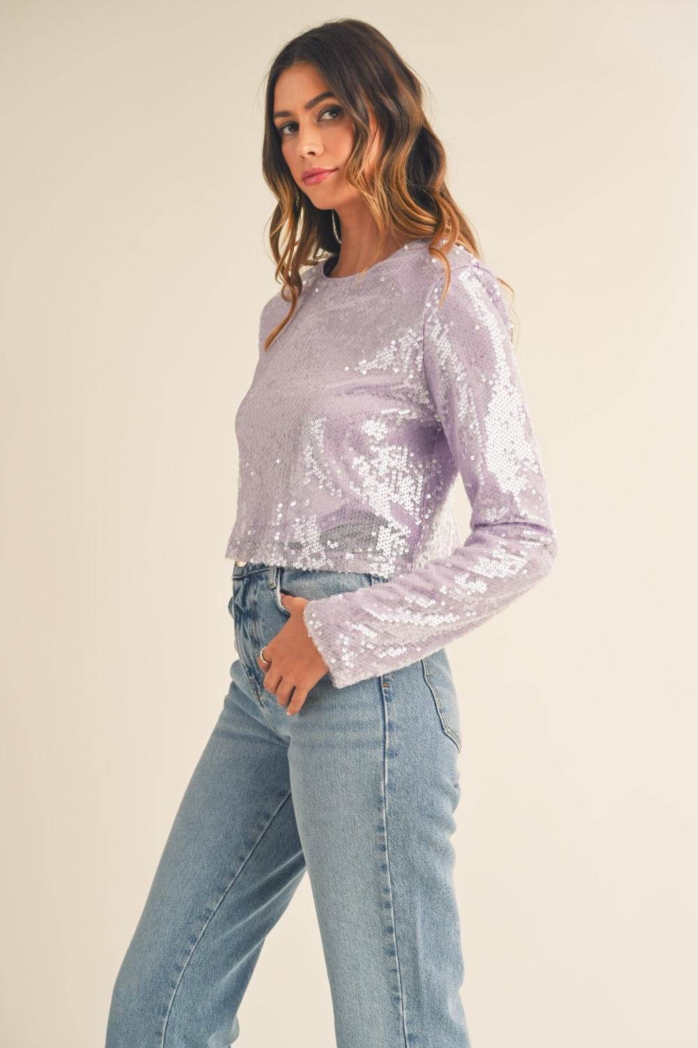 MABLE Shoulder Padded Sequin Crop Top Lavender for a perfect OOTD – dress to impress outfits from Amexza