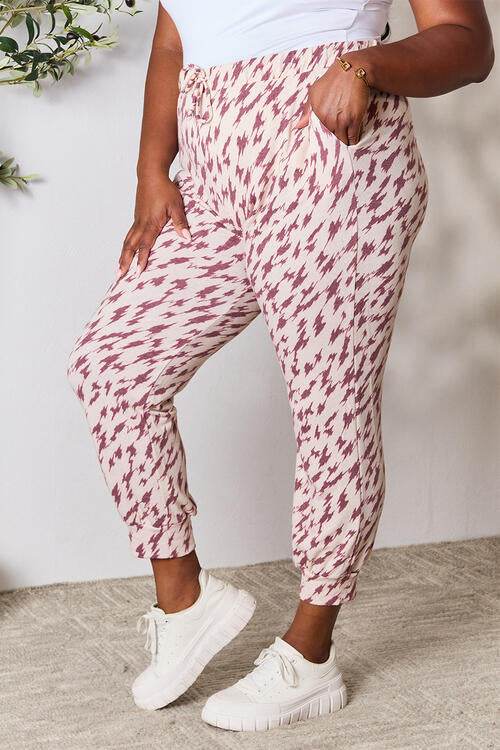 Heimish Full Size Printed Drawstring Pants for a perfect OOTD – dress to impress outfits from Amexza