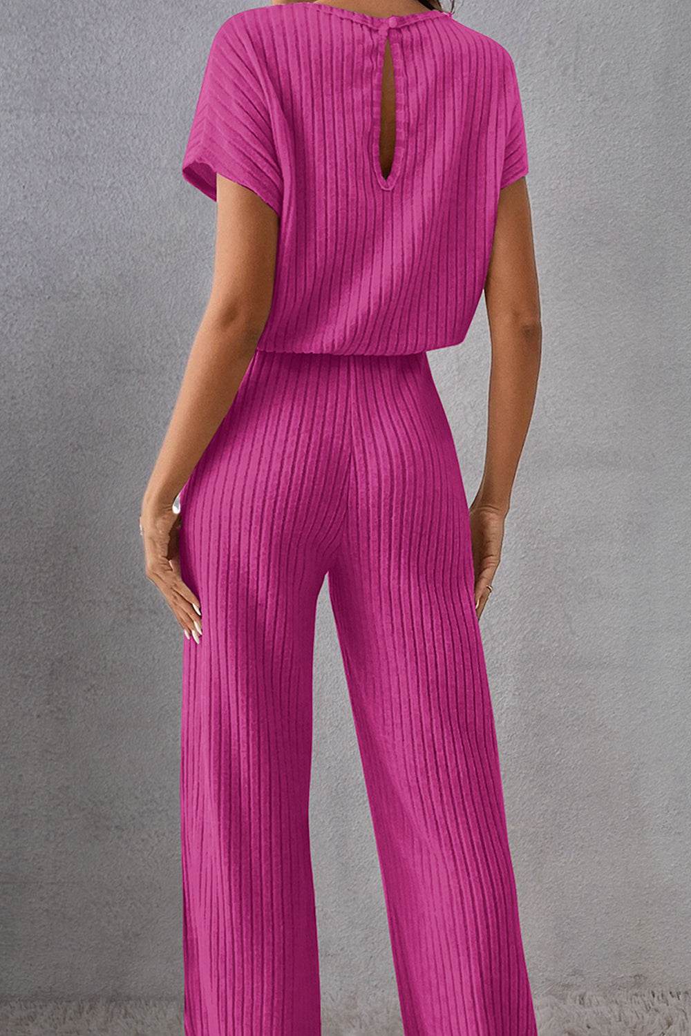 Round Neck Short Sleeve Jumpsuit for a perfect OOTD – dress to impress outfits from Amexza