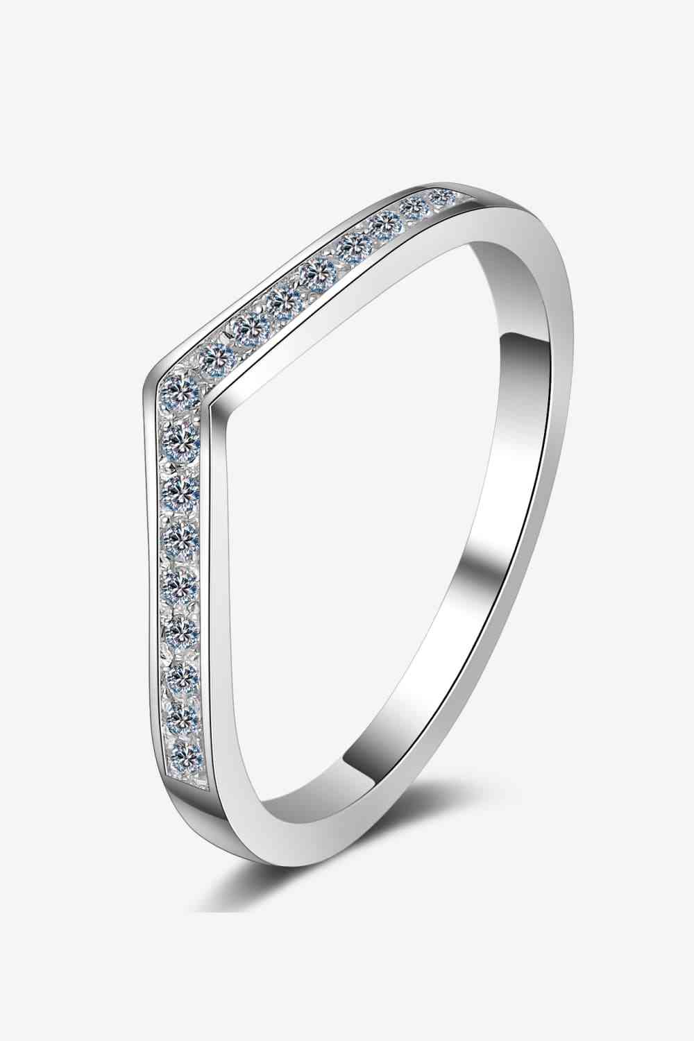 Minimalist Moissanite Rhodium-Plated Ring for a perfect OOTD – dress to impress outfits from Amexza