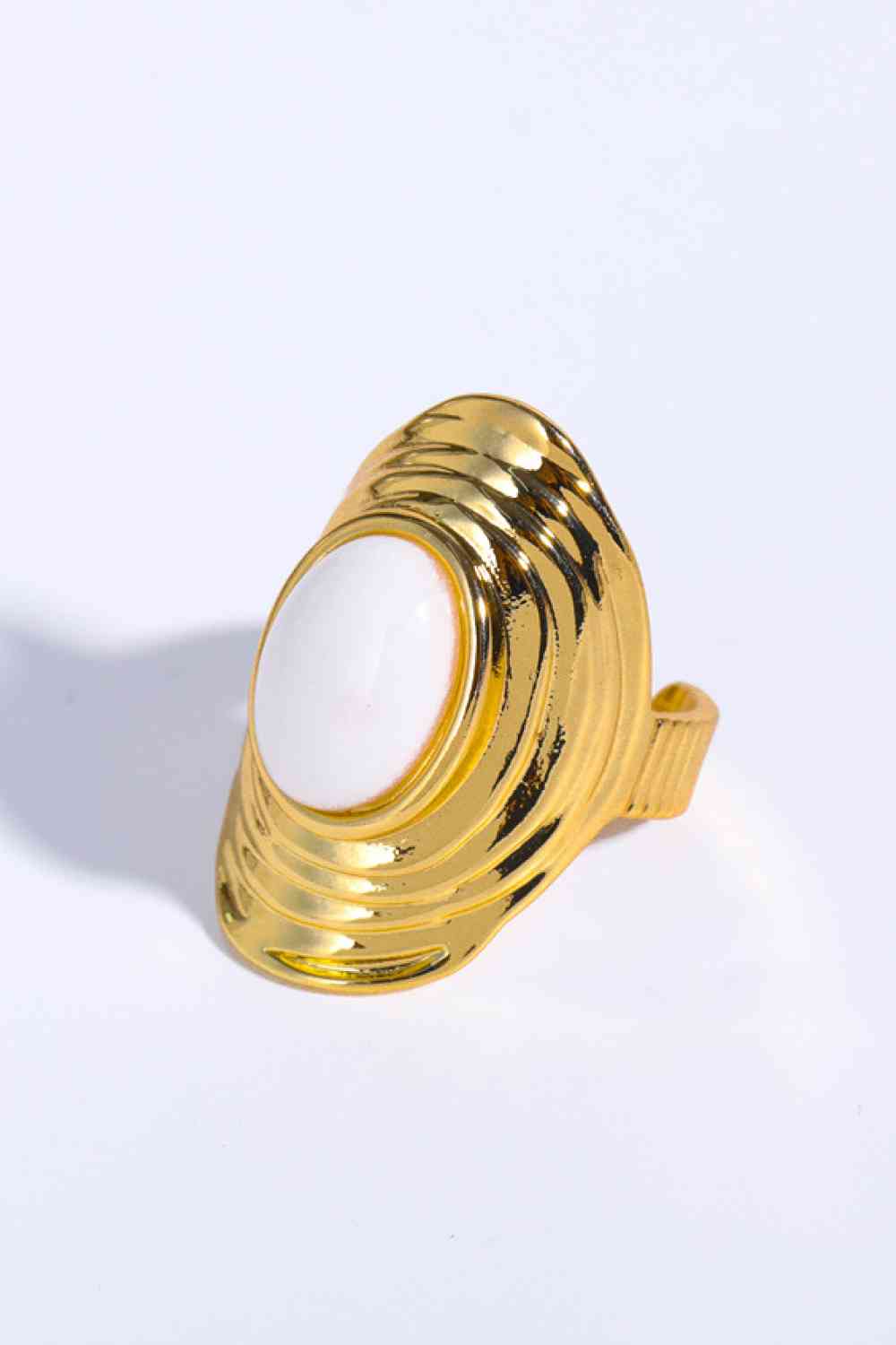 Natural Stone Copper Ring White One Size for a perfect OOTD – dress to impress outfits from Amexza