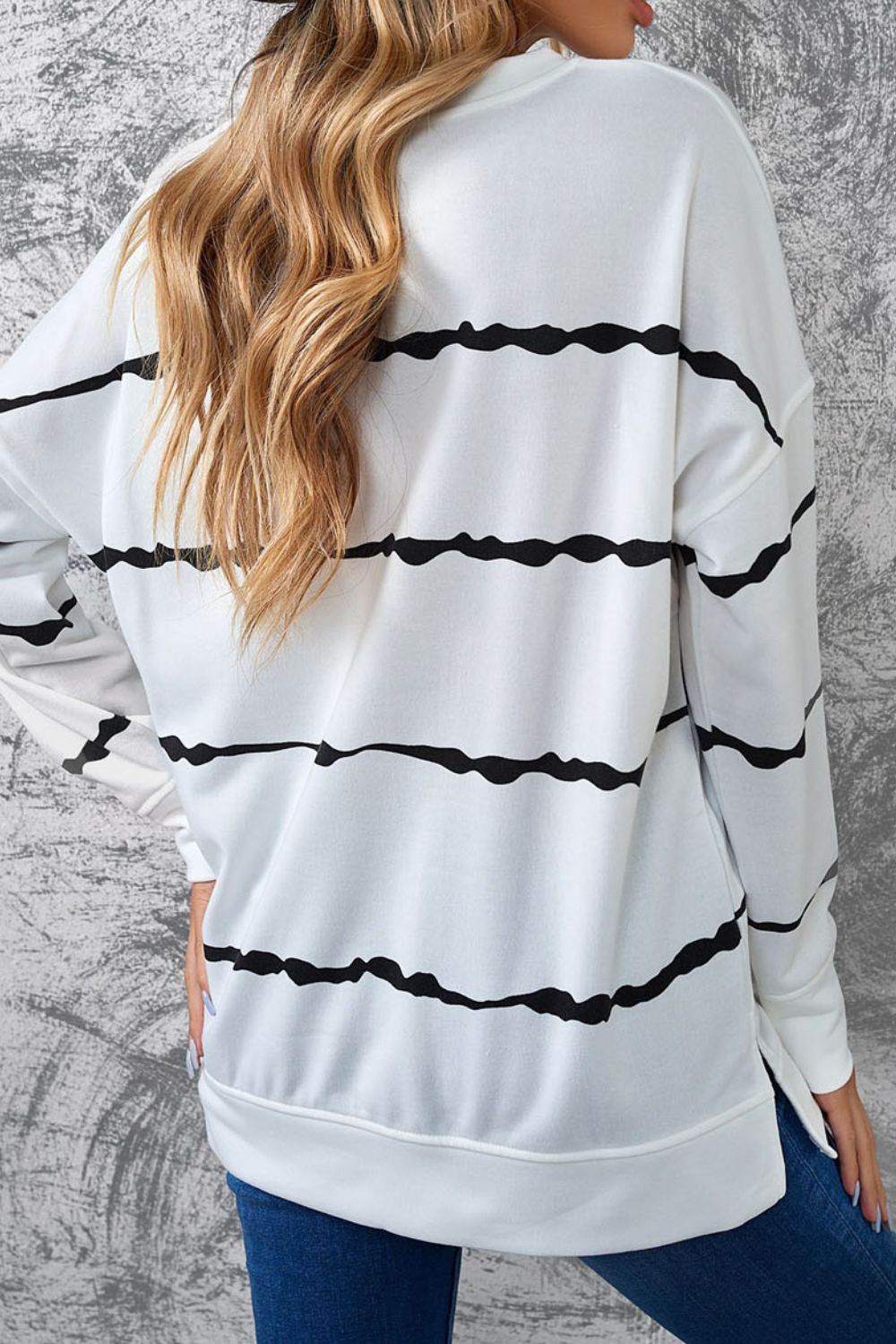 Slit Contrast Striped Round Neck Long Sleeve T-Shirt - Amexza