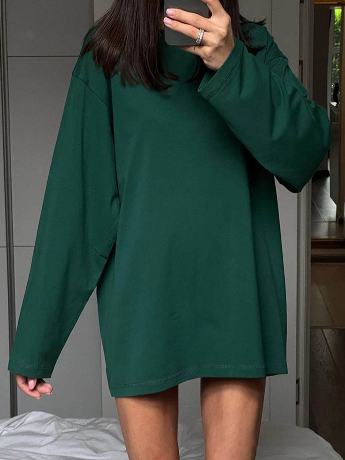 Round Neck Long Sleeve T-Shirt Dark Green for a perfect OOTD – dress to impress outfits from Amexza