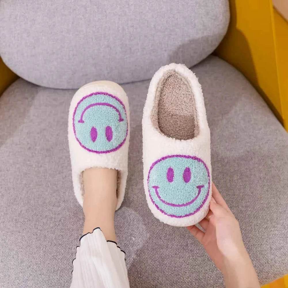 Melody Smiley Face Slippers WHITE SKYBLUE for a perfect OOTD – dress to impress outfits from Amexza