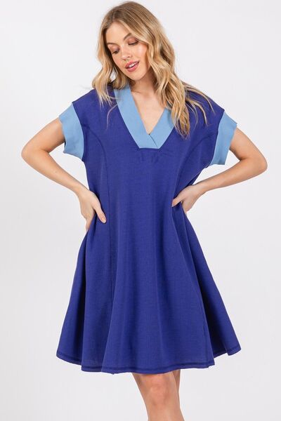 Ces Femme Contrast Trim V-Neck Short Sleeve Dress for a perfect OOTD – dress to impress outfits from Amexza