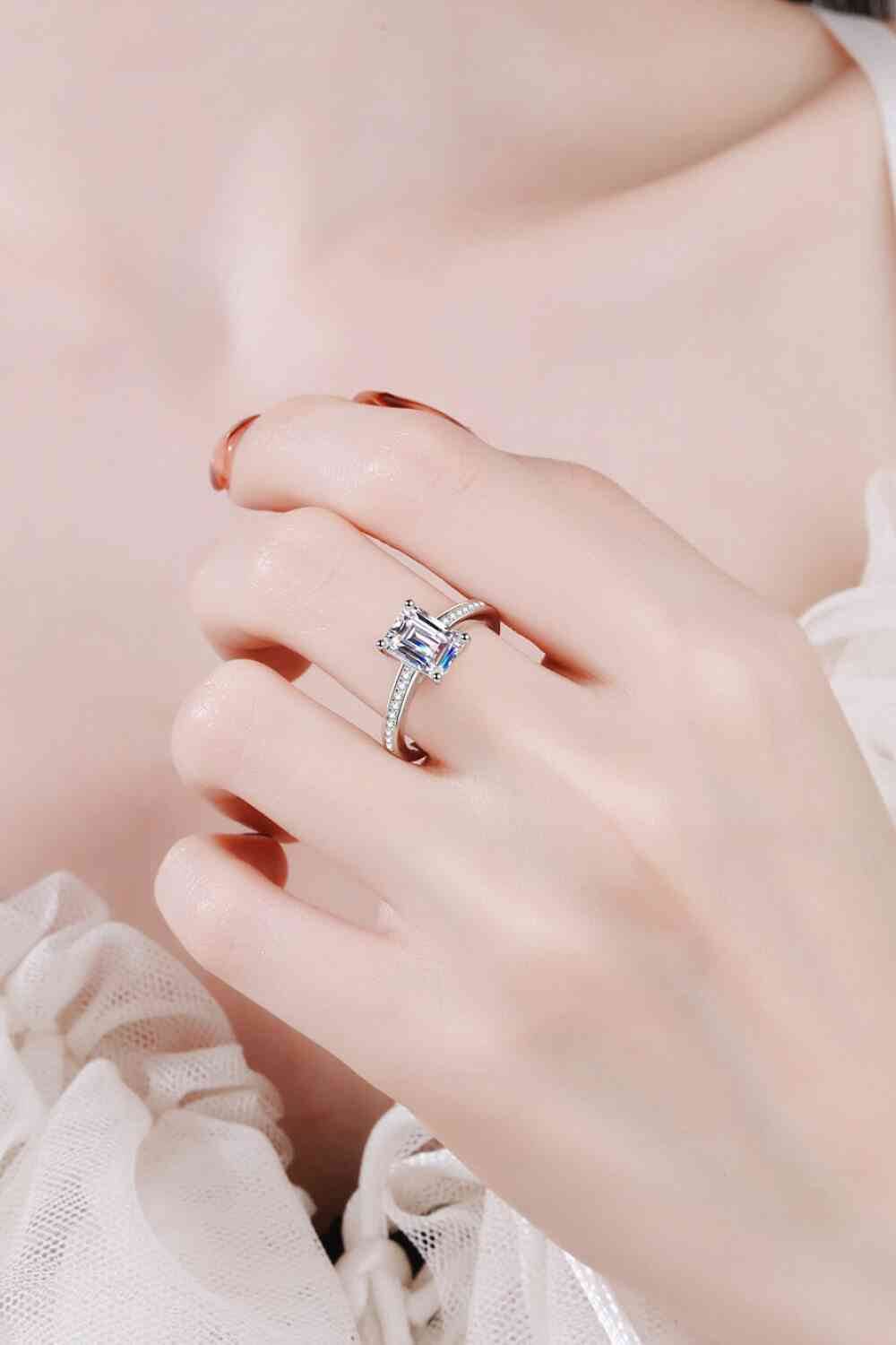 925 Sterling Silver Side Stone Moissanite Ring for a perfect OOTD – dress to impress outfits from Amexza