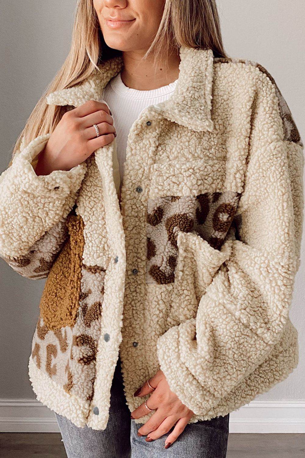 Pocketed Leopard Collared Neck Sherpa Jacket for a perfect OOTD – dress to impress outfits from Amexza