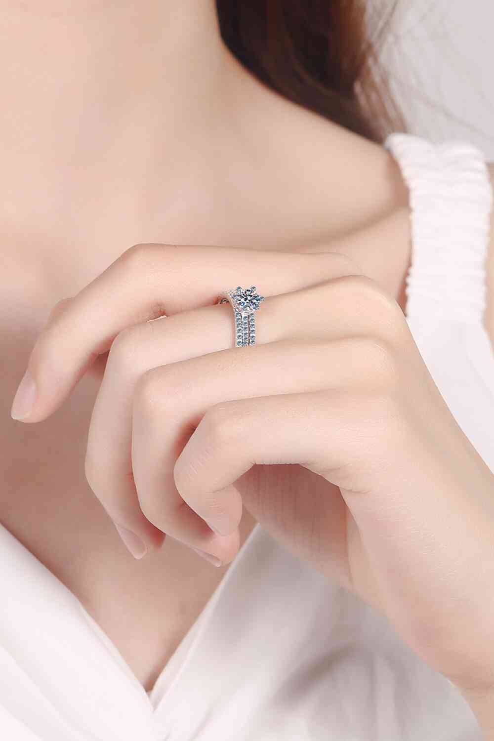 1 Carat Moissanite 925 Sterling Silver Ring for a perfect OOTD – dress to impress outfits from Amexza