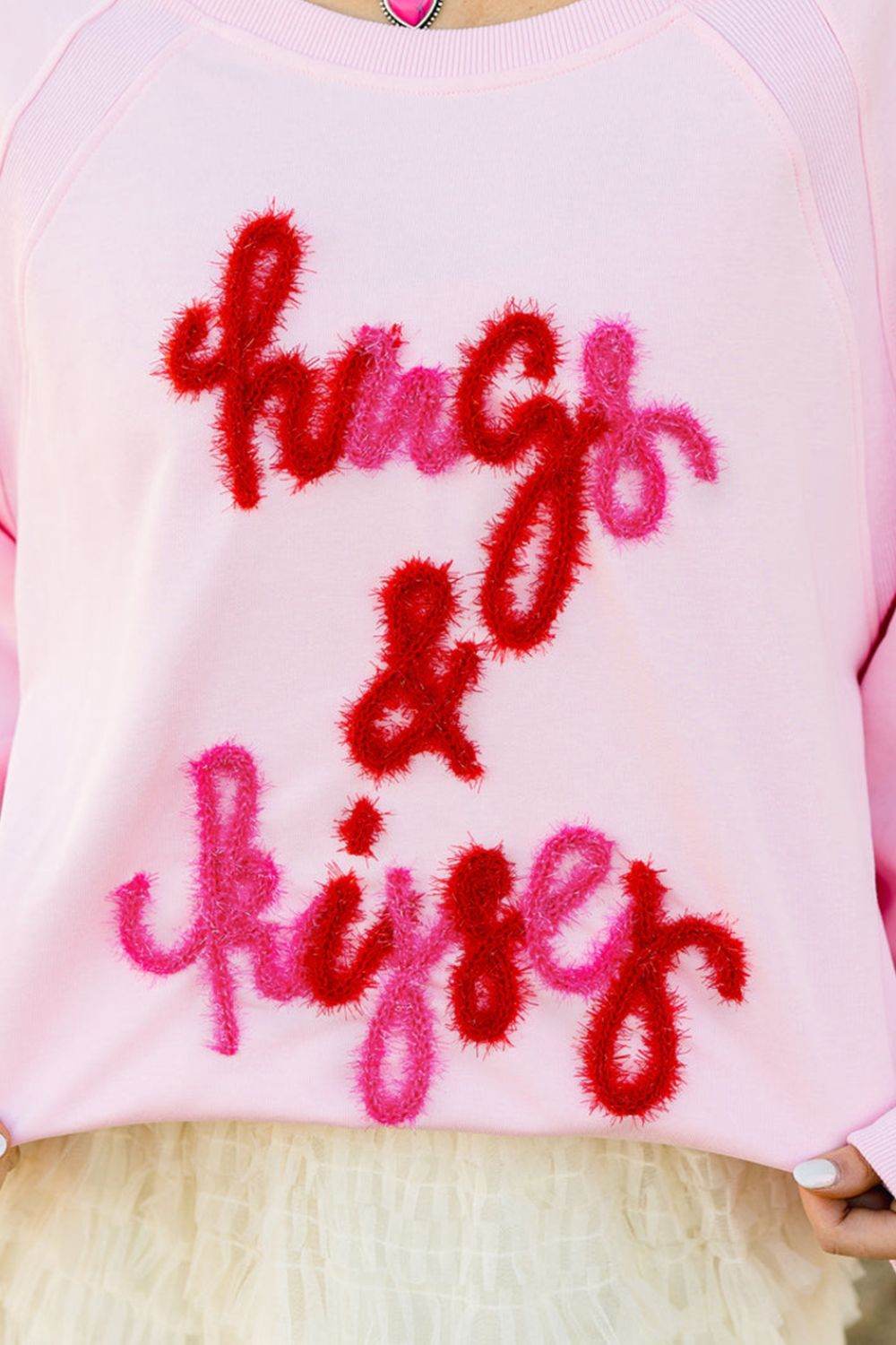 Valentine’s Day HUG AND KISSES Round Neck Sweatshirt for a perfect OOTD – dress to impress outfits from Amexza