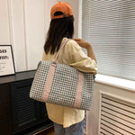 Houndstooth Canvas Travel Bag for a perfect OOTD – dress to impress outfits from Amexza