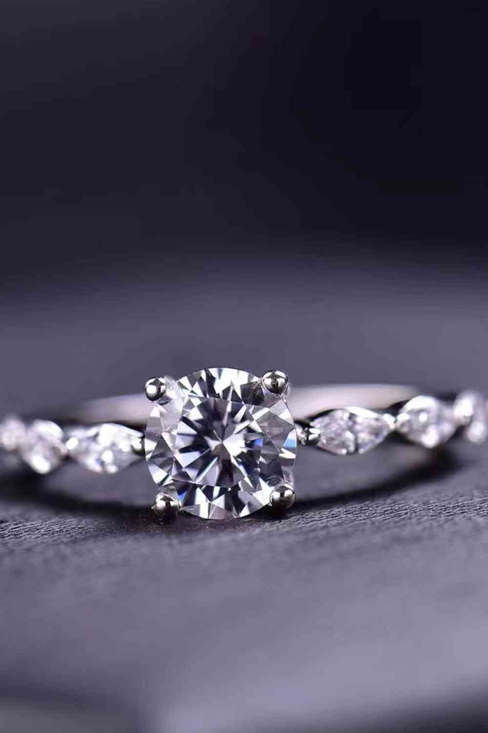 Now I See 1 Carat Moissanite Ring for a perfect OOTD – dress to impress outfits from Amexza