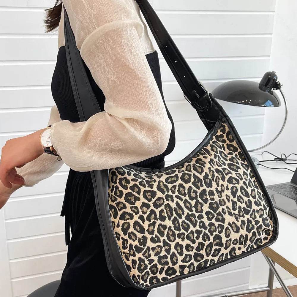 PU Leather Adjustable Strap Shoulder Bag Leopard One Size for a perfect OOTD – dress to impress outfits from Amexza