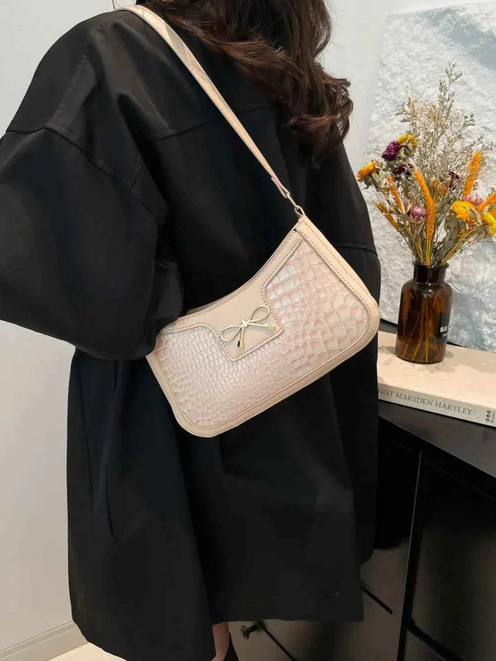 Bow PU Leather Shoulder Bag for a perfect OOTD – dress to impress outfits from Amexza