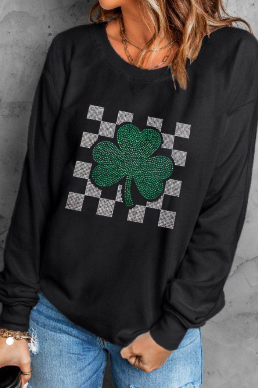 Rhinestone Checkered Lucky Clover Round Neck Sweatshirt - Amexza