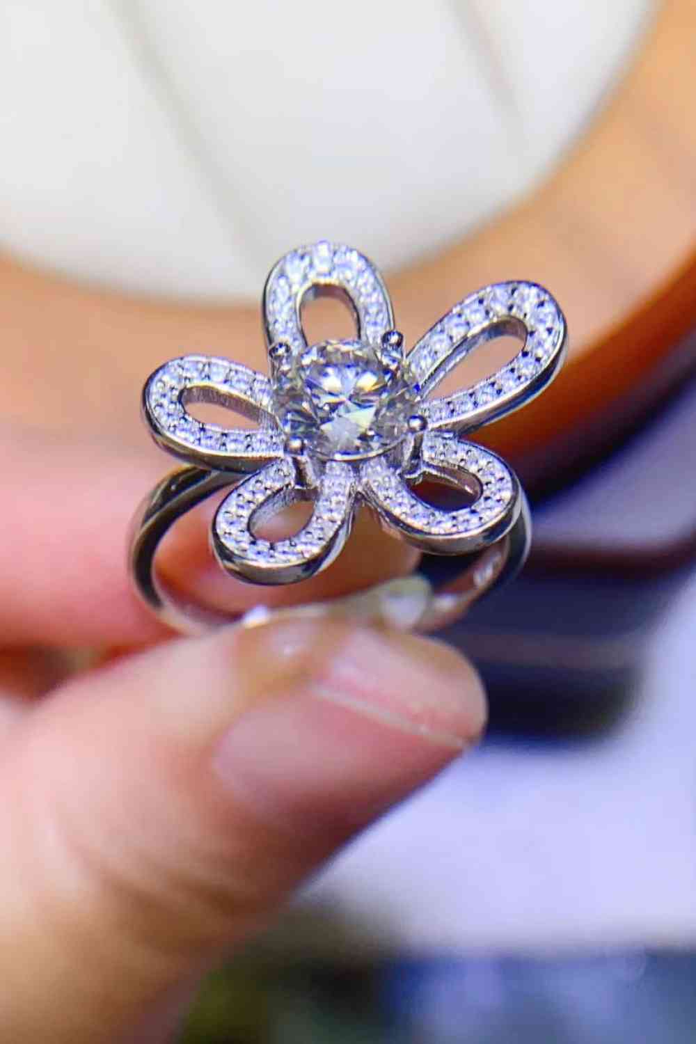 1 Carat Moissanite Flower-Shape Open Ring for a perfect OOTD – dress to impress outfits from Amexza