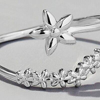 925 Sterling Silver Flower Ring for a perfect OOTD – dress to impress outfits from Amexza