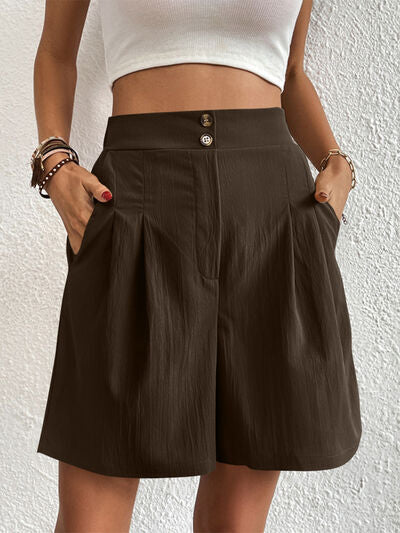 High Waist Shorts with Pockets Chocolate for a perfect OOTD – dress to impress outfits from Amexza