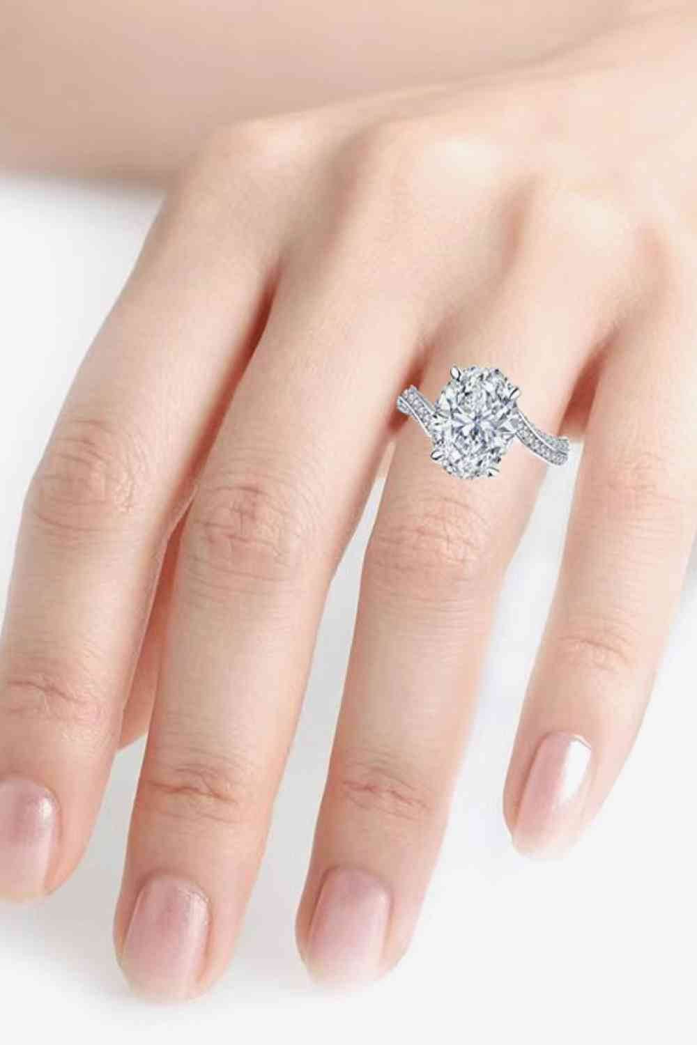 3 Carat Moissanite Side Stone Ring for a perfect OOTD – dress to impress outfits from Amexza