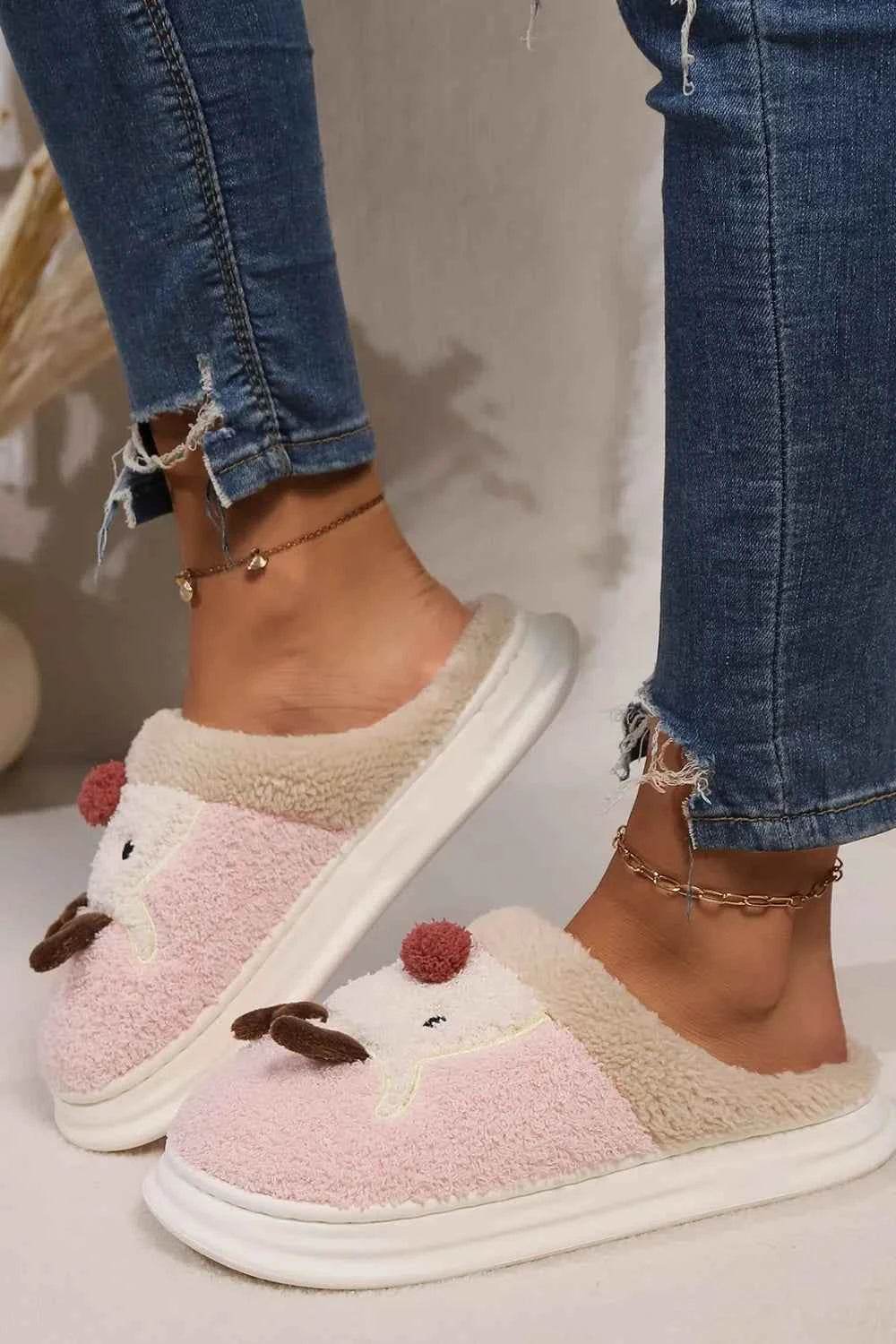 Elk Furry PVC Flat Slippers for a perfect OOTD – dress to impress outfits from Amexza