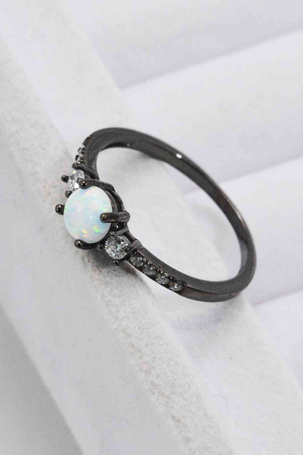 925 Sterling Silver Round Opal Ring for a perfect OOTD – dress to impress outfits from Amexza