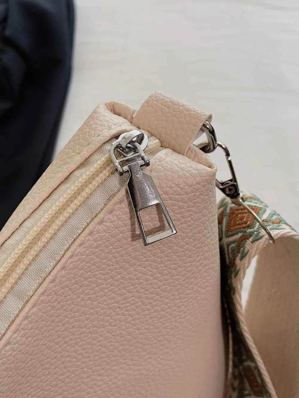 PU Leather Geometric Pattern Strap Shoulder Bag for a perfect OOTD – dress to impress outfits from Amexza