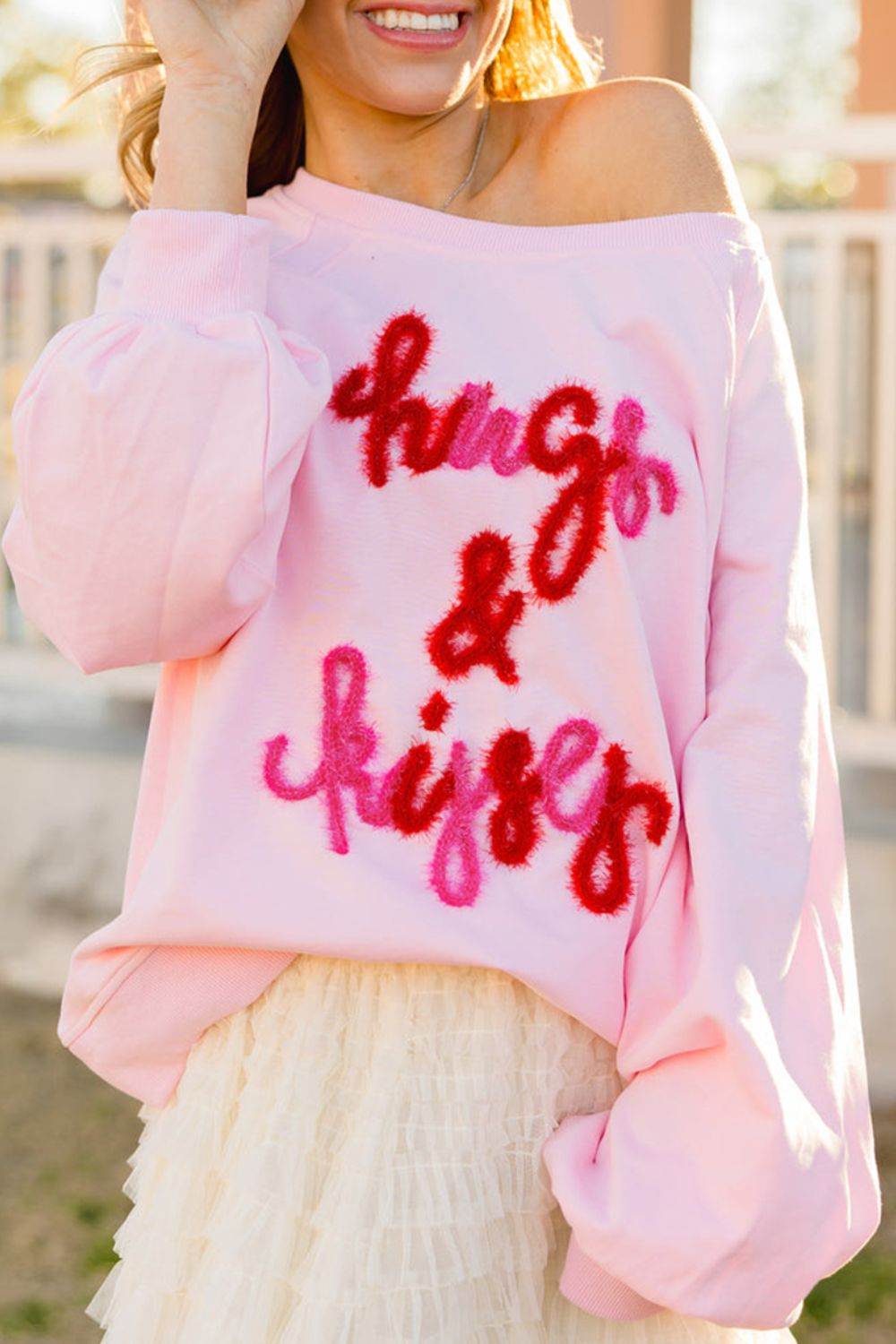 Valentine’s Day HUG AND KISSES Round Neck Sweatshirt for a perfect OOTD – dress to impress outfits from Amexza