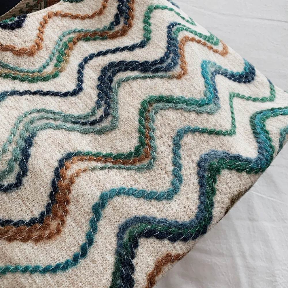 Adjustable Strap Medium Shoulder Bag for a perfect OOTD – dress to impress outfits from Amexza