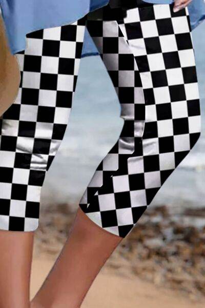 Checkered Skinny Capris - Amexza