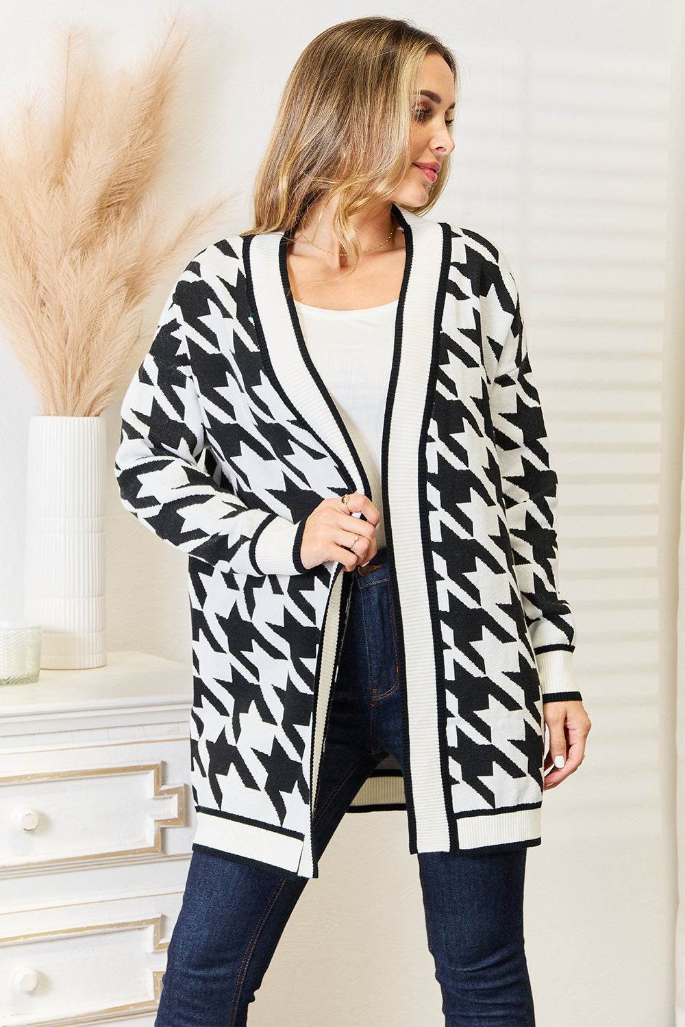 Mandy Woven Right Houndstooth Open Front Longline Cardigan Black for a perfect OOTD – dress to impress outfits from Amexza