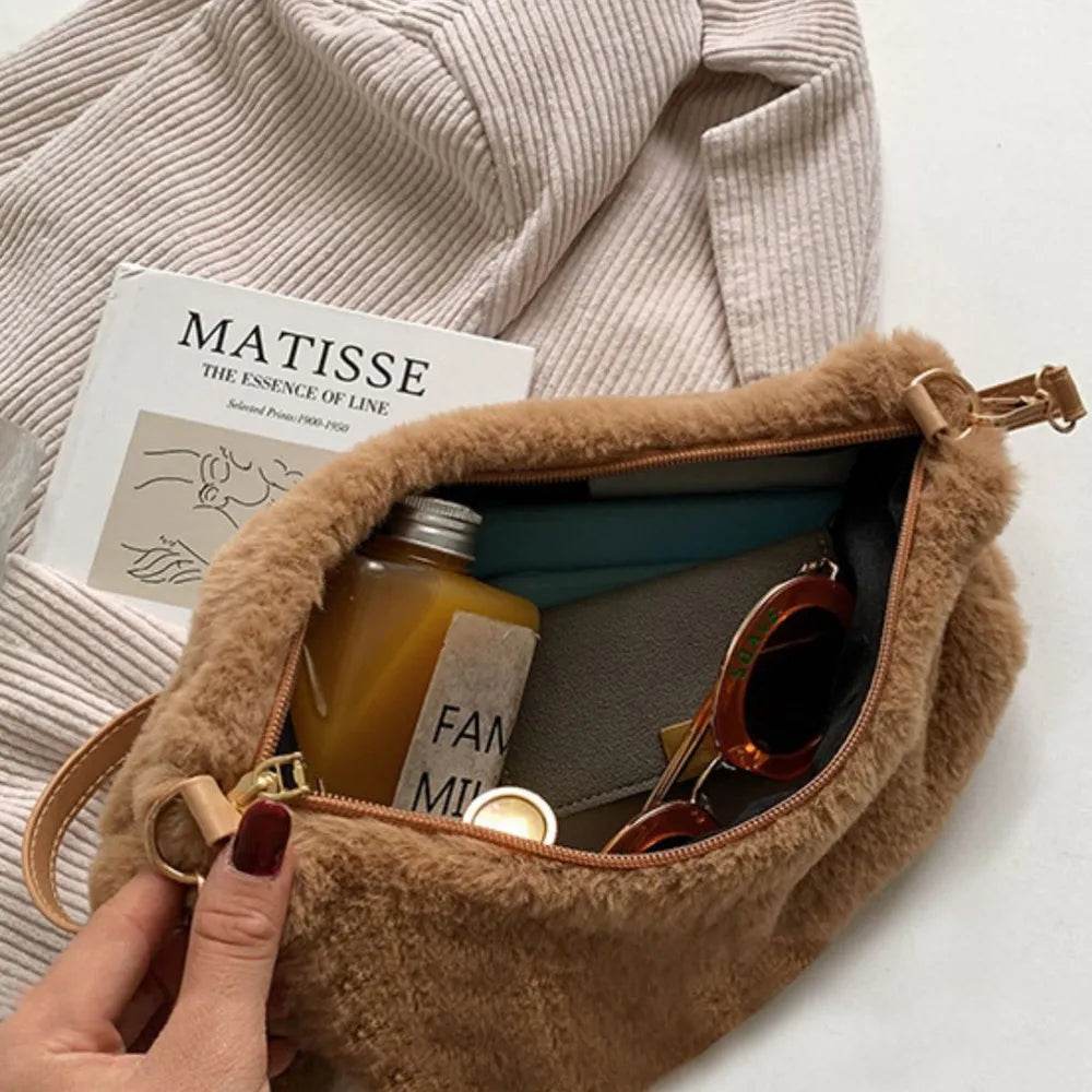 Faux Fur Removable Strap Shoulder Bag for a perfect OOTD – dress to impress outfits from Amexza