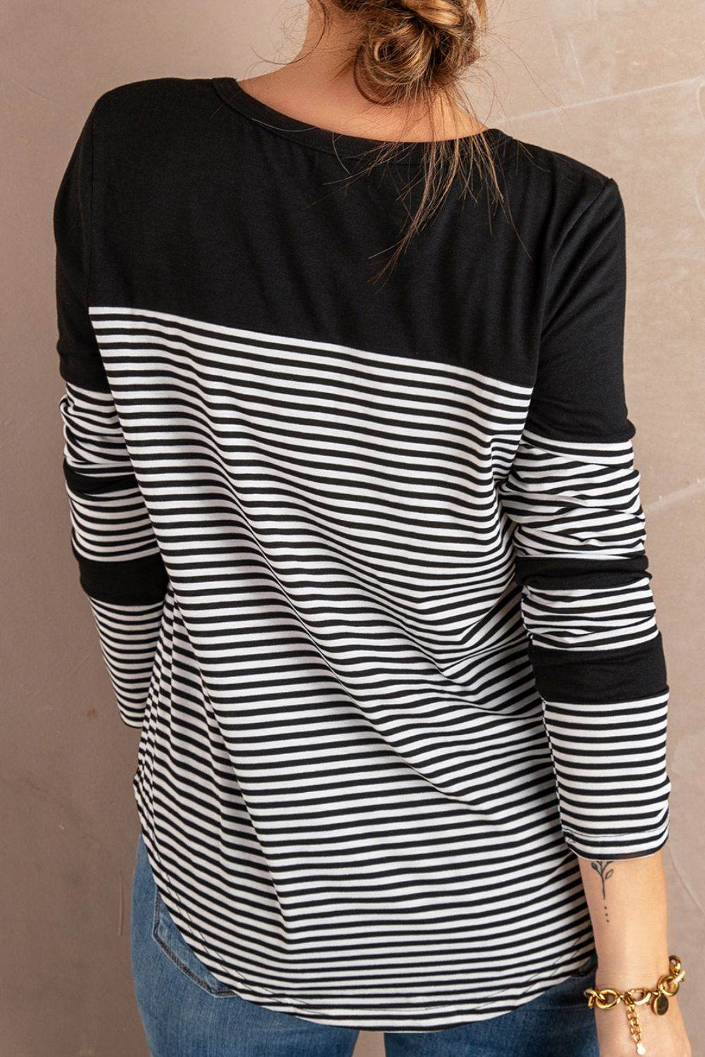 Striped Round Neck Long Sleeve T-Shirt for a perfect OOTD – dress to impress outfits from Amexza