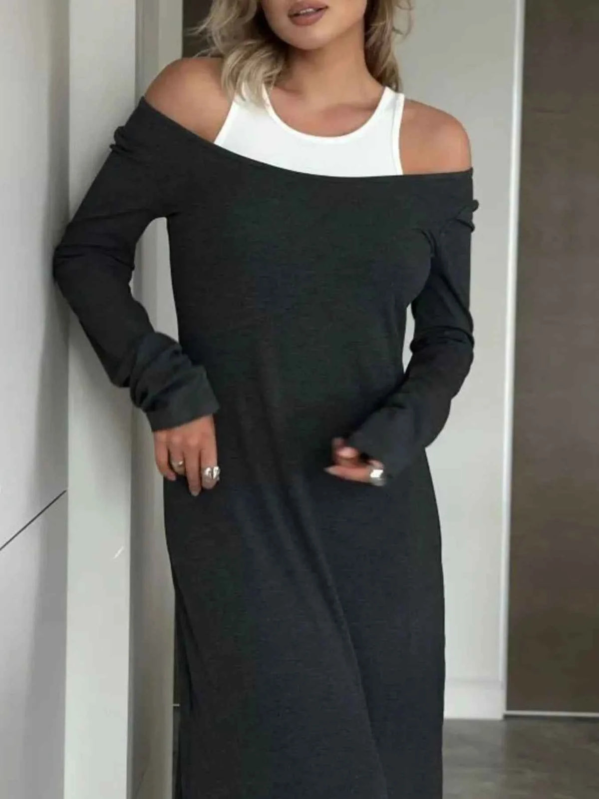 Contrast Long Sleeve Maxi Dress