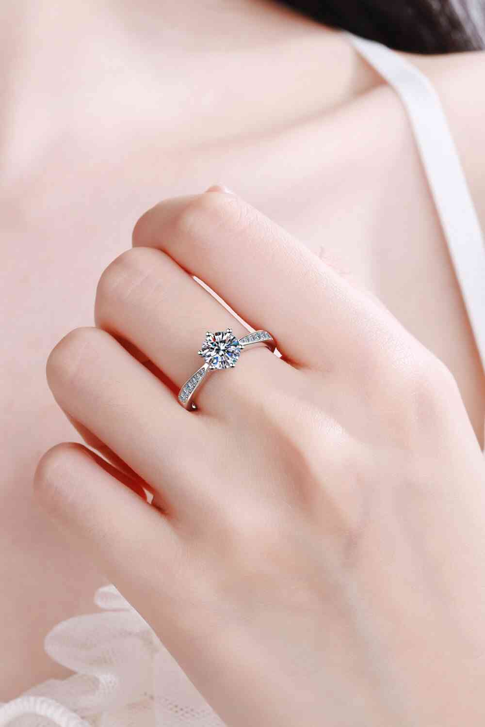 925 Sterling Silver Moissanite Adjustable Ring Silver for a perfect OOTD – dress to impress outfits from Amexza