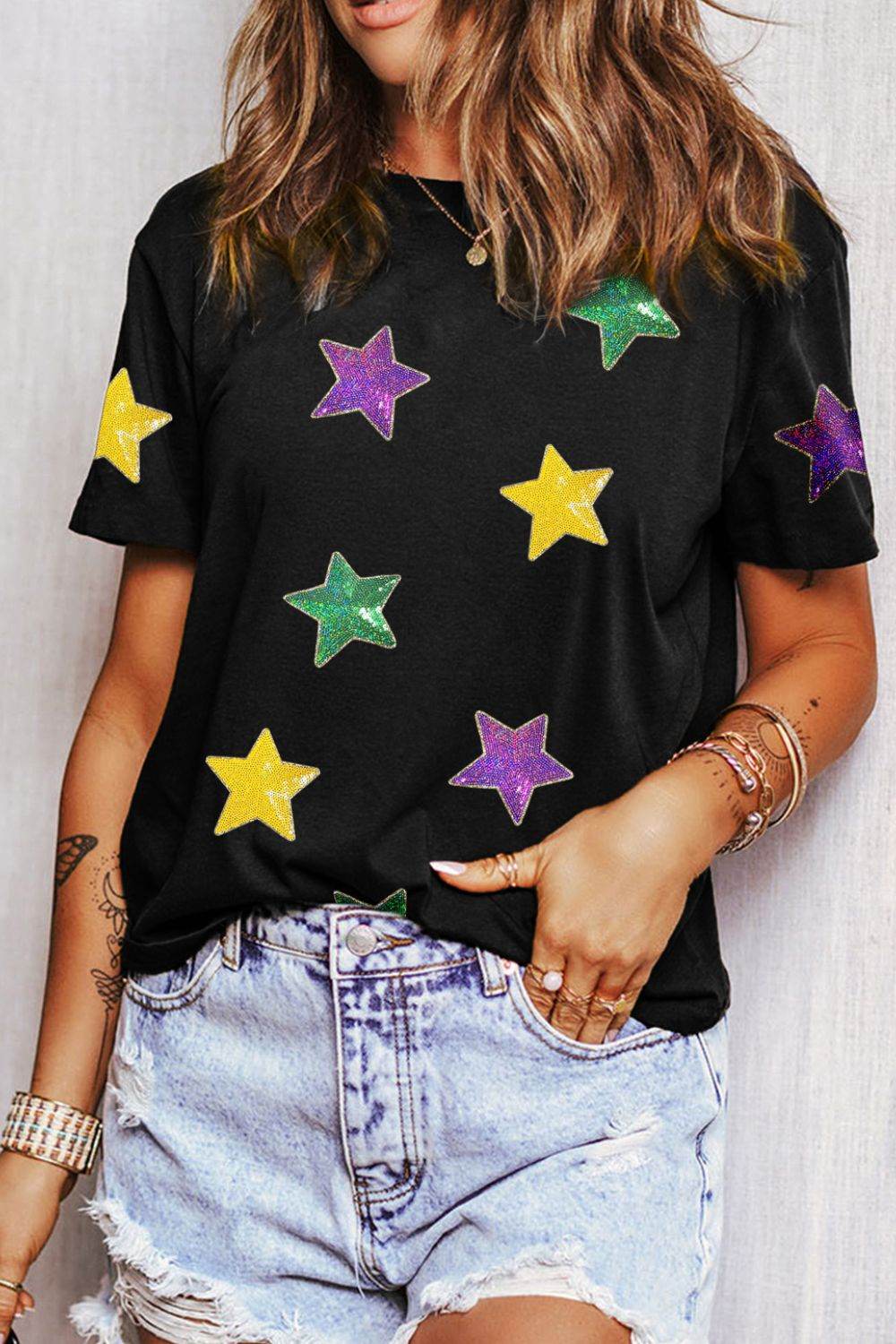 Sequin Stars Patched Round Neck T-Shirt for a perfect OOTD – dress to impress outfits from Amexza