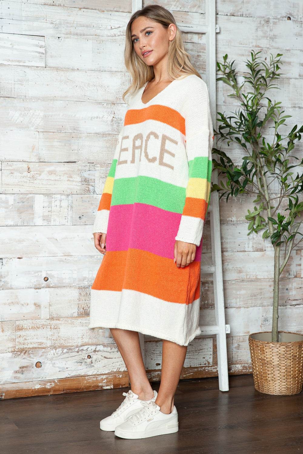 Color Block V-Neck Long Sleeve Sweater Dress for a perfect OOTD – dress to impress outfits from Amexza