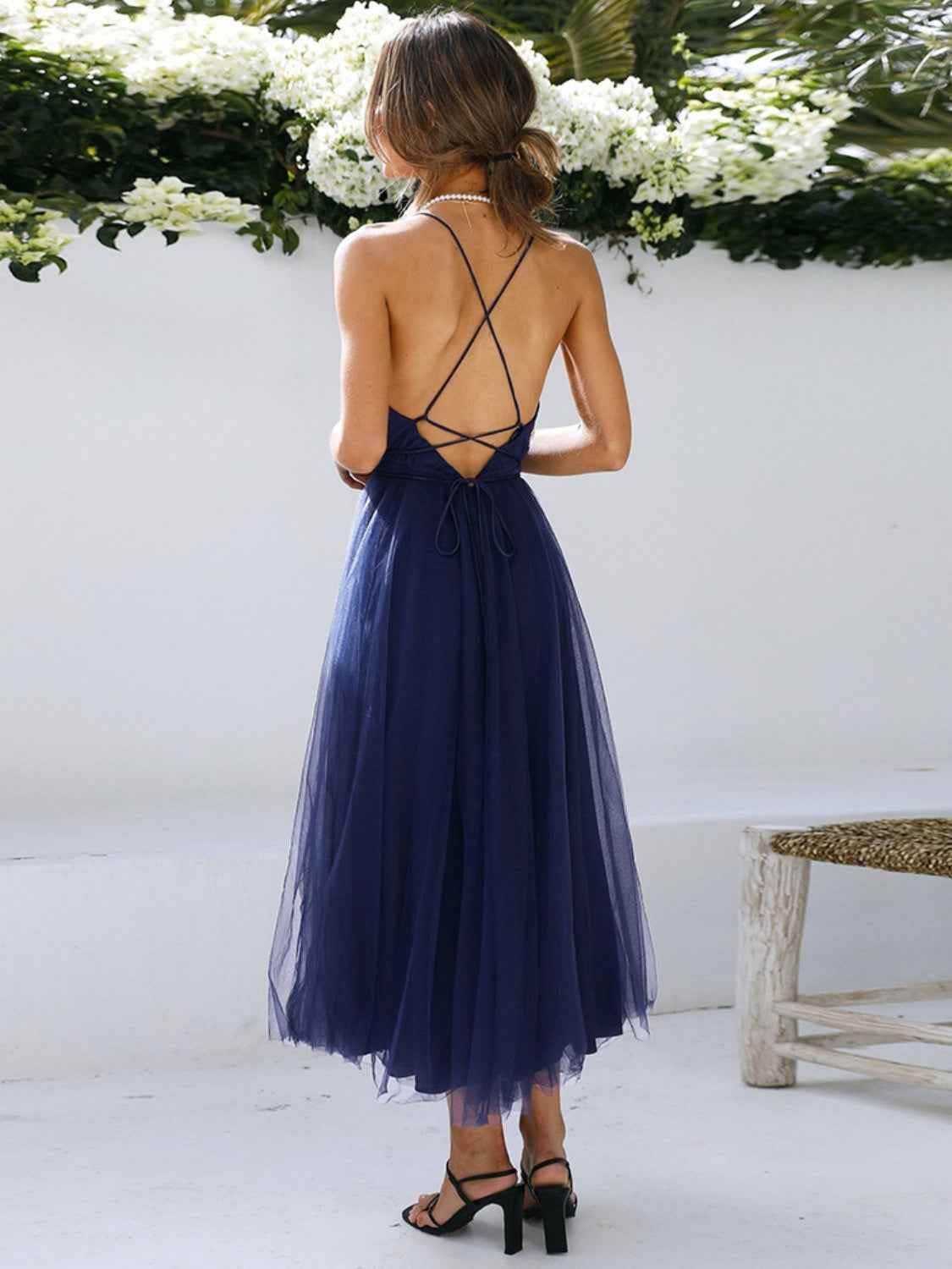 Backless Crisscross Sleeveless Midi Dress for a perfect OOTD – dress to impress outfits from Amexza