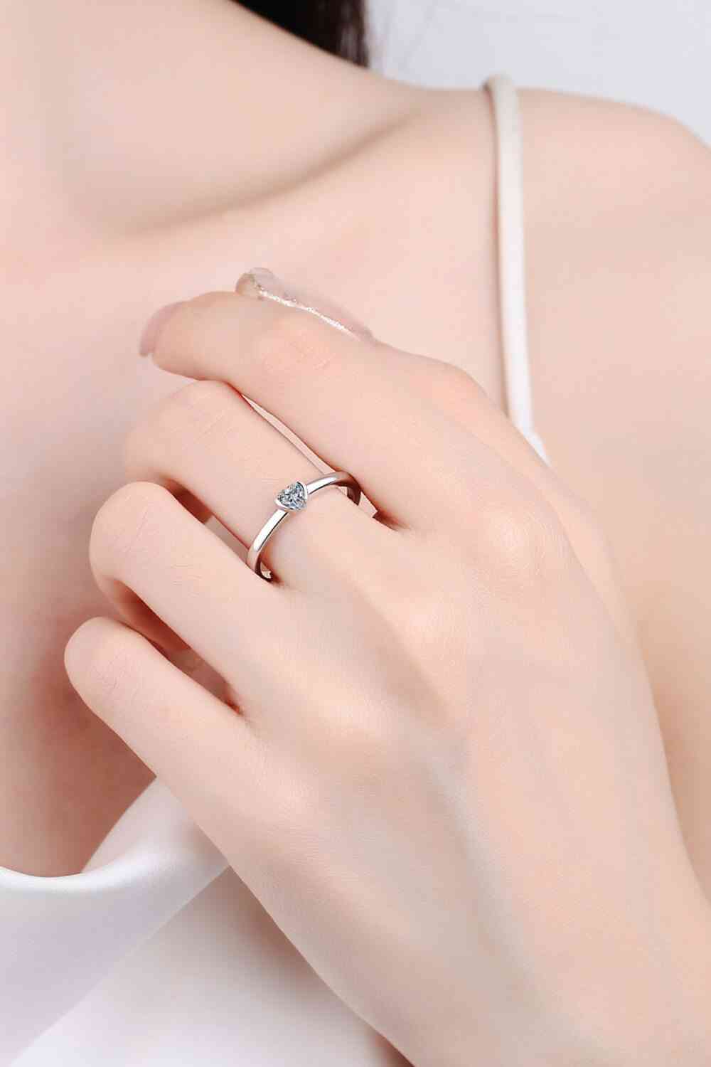 Heart-Shaped Moissanite Solitaire Ring Silver for a perfect OOTD – dress to impress outfits from Amexza