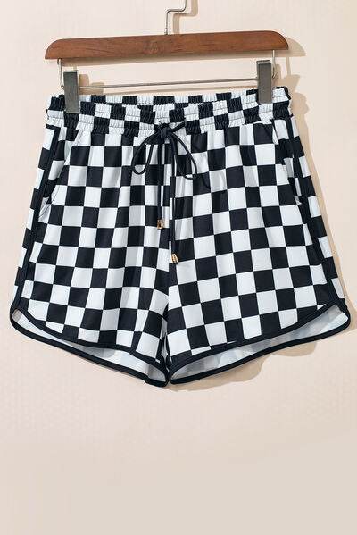 Drawstring Checkered Shorts with Pockets Black for a perfect OOTD – dress to impress outfits from Amexza