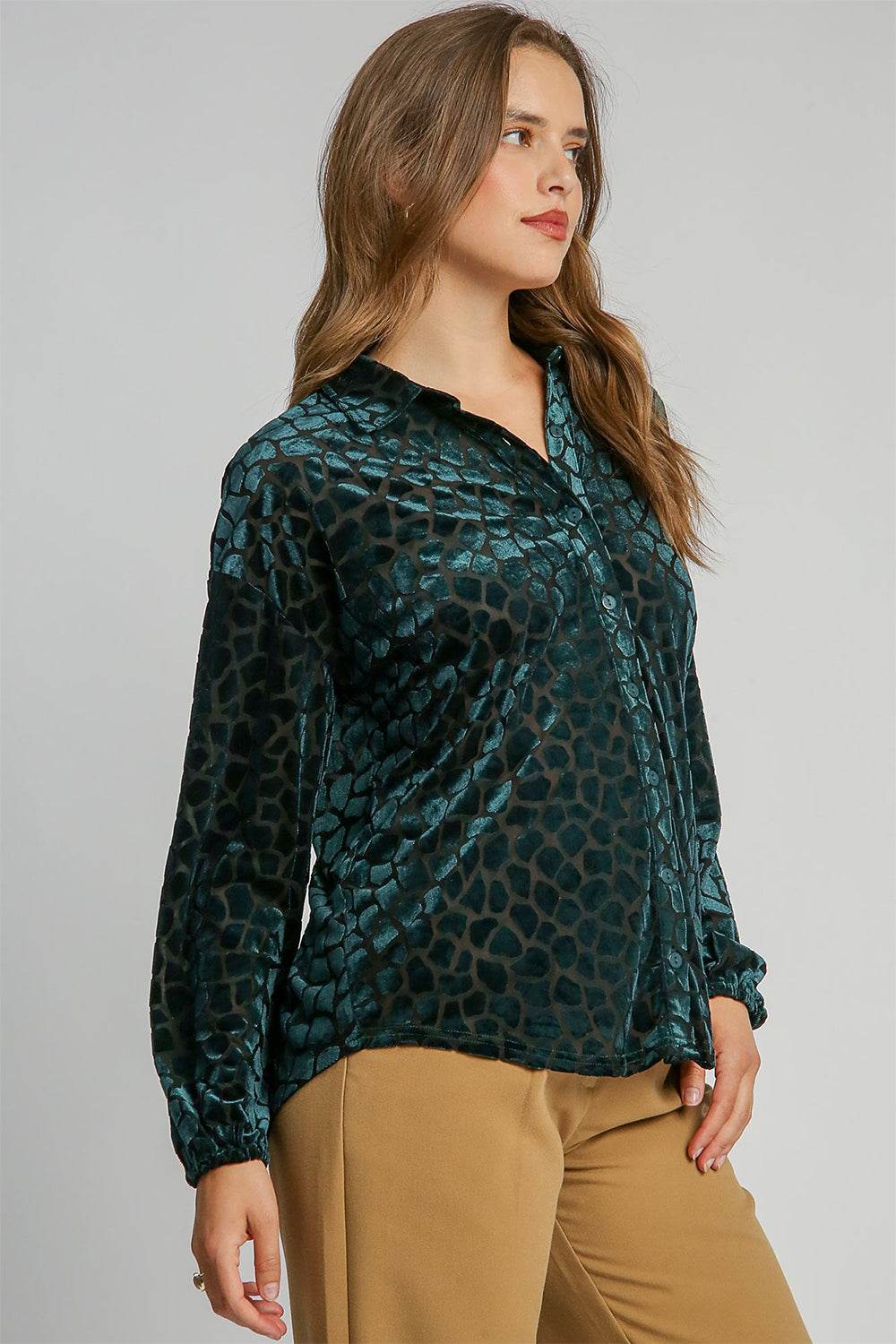 Umgee Animal Print Button Up Velvet Shirt for a perfect OOTD – dress to impress outfits from Amexza