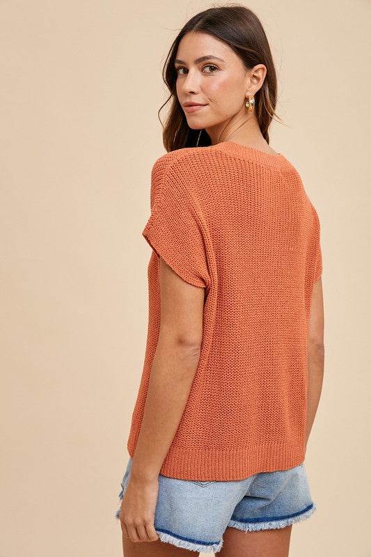 Annie Wear Round Neck Short Sleeve Sweater - Amexza